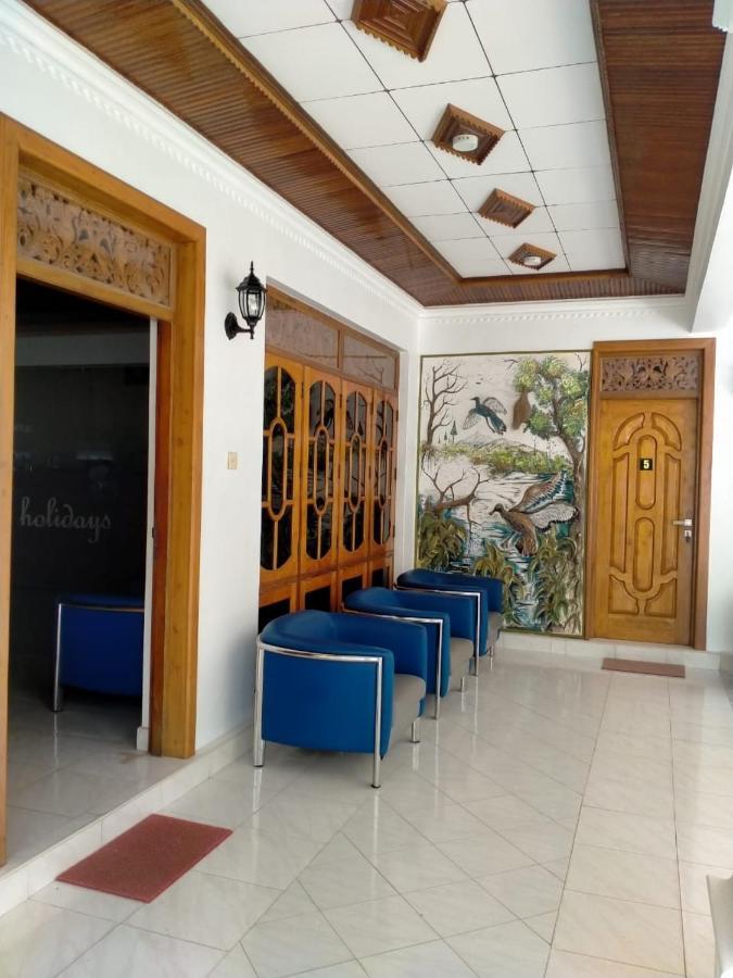 Holidays Hotel Nainamadama المظهر الخارجي الصورة