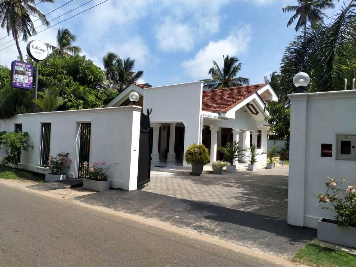 Holidays Hotel Nainamadama المظهر الخارجي الصورة
