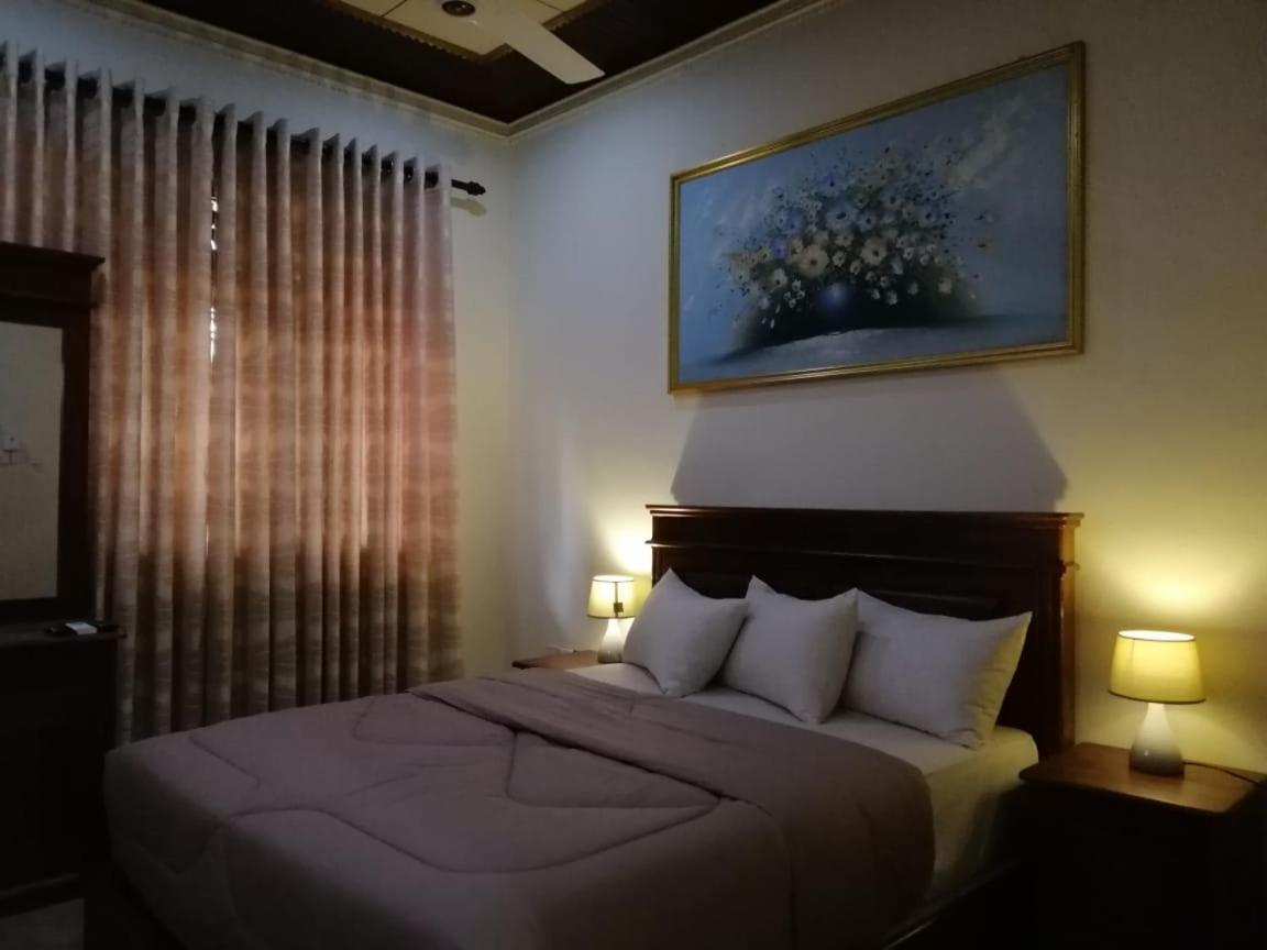 Holidays Hotel Nainamadama المظهر الخارجي الصورة