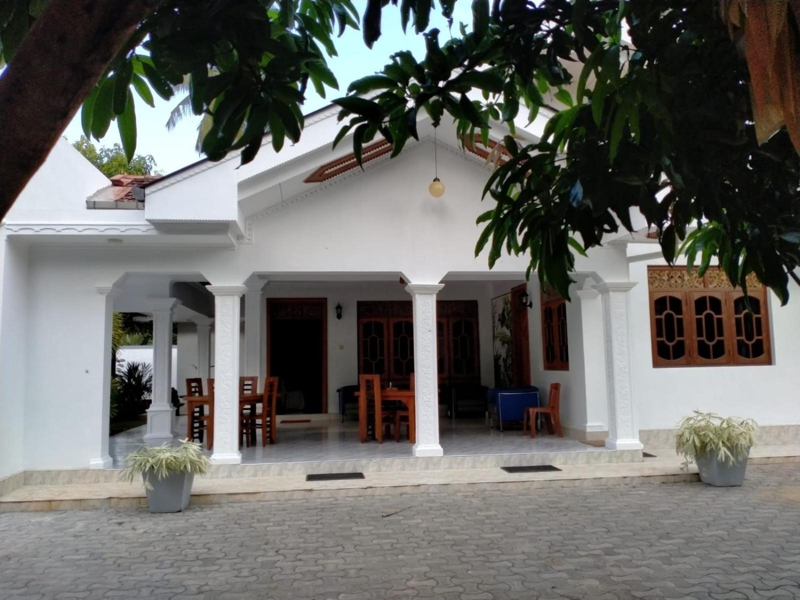 Holidays Hotel Nainamadama المظهر الخارجي الصورة
